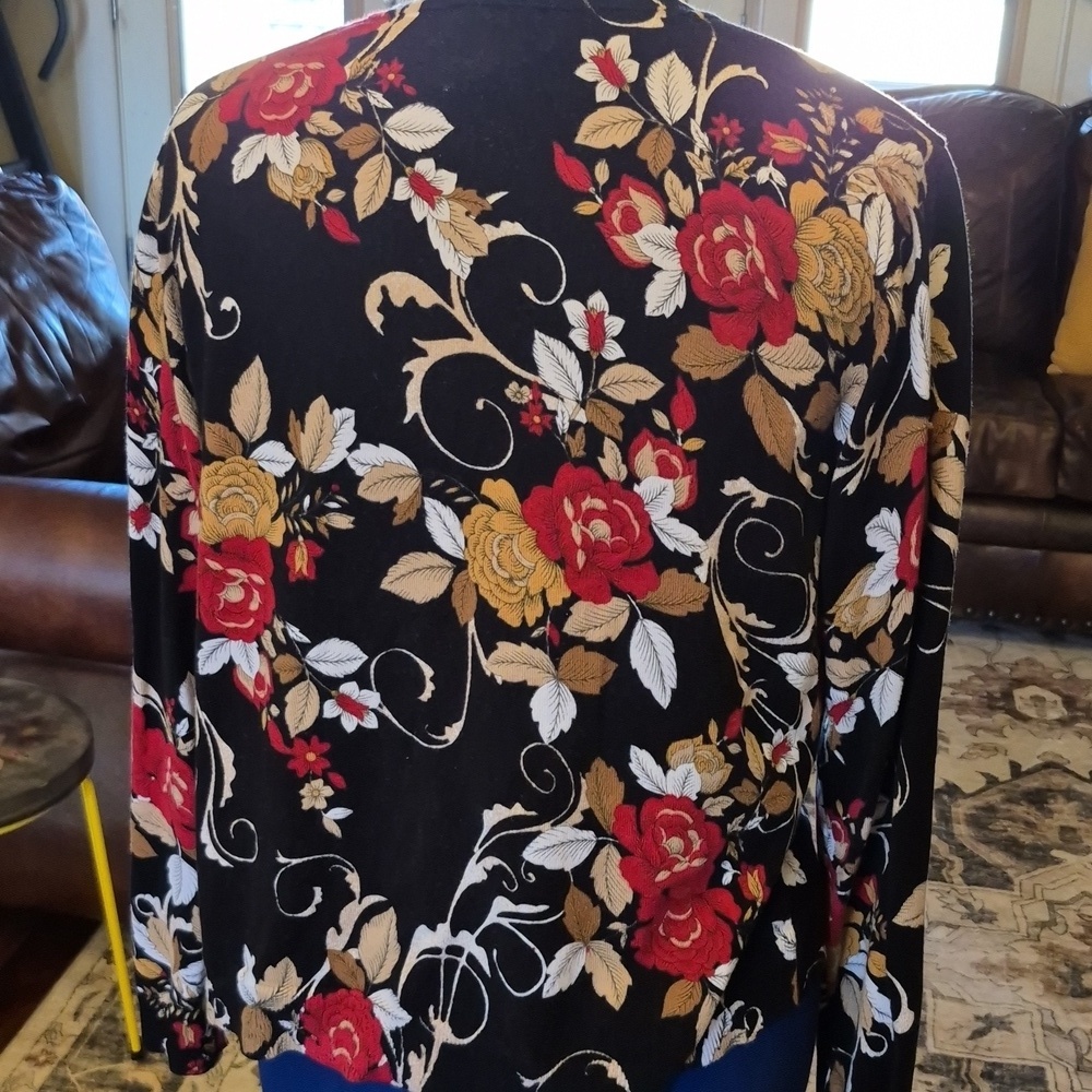 Karen Scott Light Weight Full Button Floral Cardigan/Sweater.(#1668A) Sz.L - Picture 3 of 11